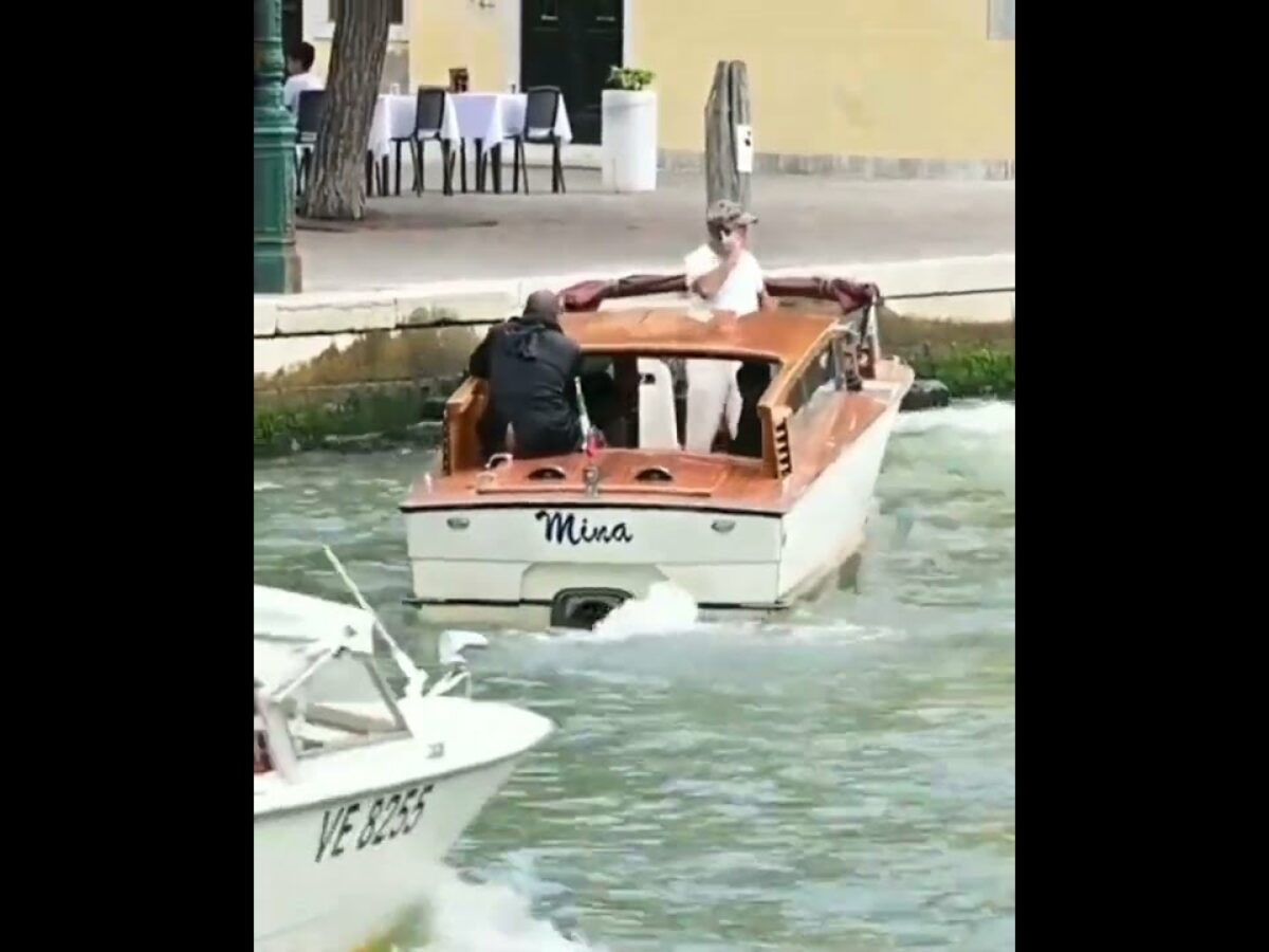 Video : kanye west bianca censori Boat