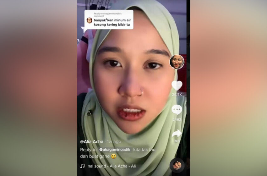  cikgu tudung hijau viral