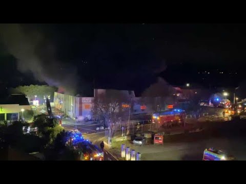  Vidéo incendie au magasin de déguisements à antibes