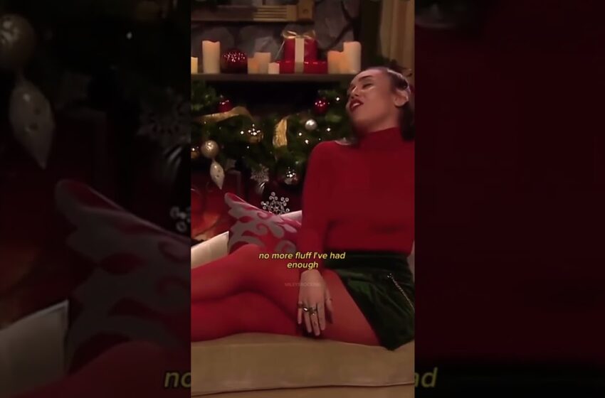  Video : Miley sings out her independence of Santa 2023