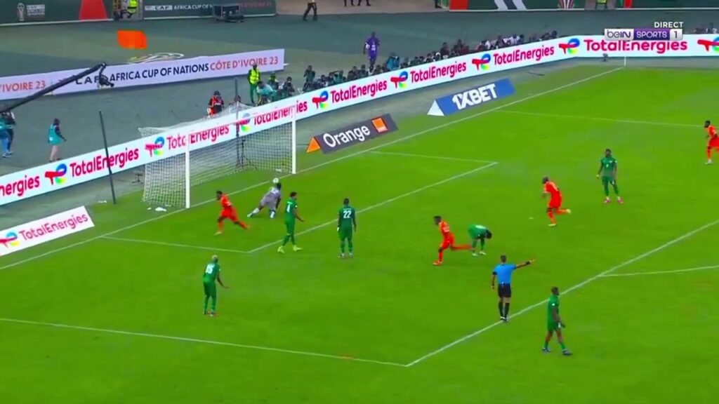 incroyable but de jean philippe Incroyable but de Jean philippe krasso, Côte d'Ivoire vs Guinée Bissau (2-0)