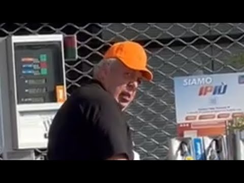  benzinaio brescia video virale