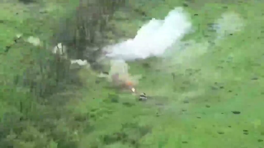 ukrainian tank blasts russians h Ukrainian tank blasts Russians hiding in wood before soldiers leap out and launch grenade blitz