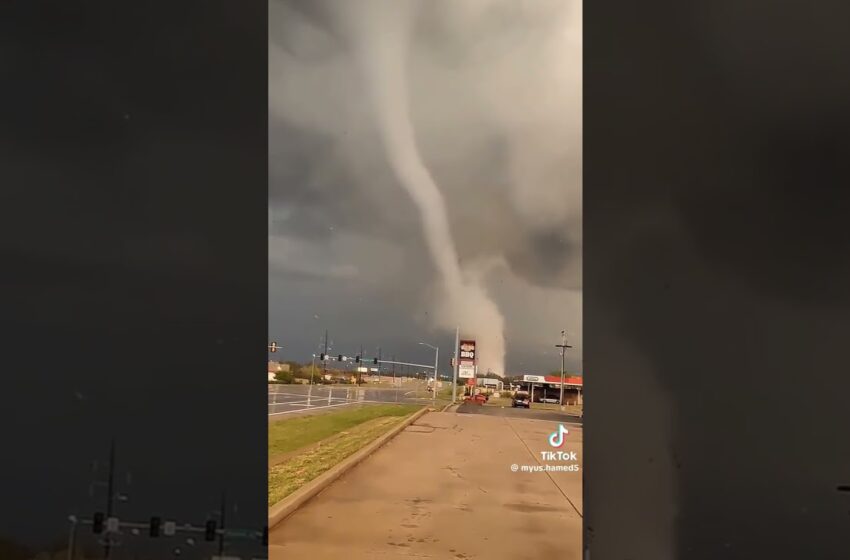  Tornado atinge Rodovia da Florida