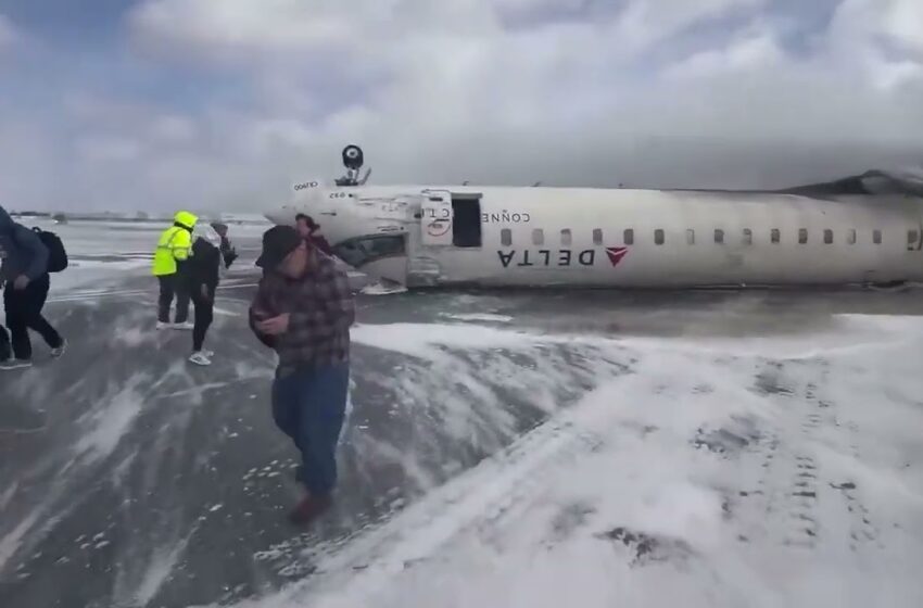  Delta Airlines plane crash at Toronto pearson